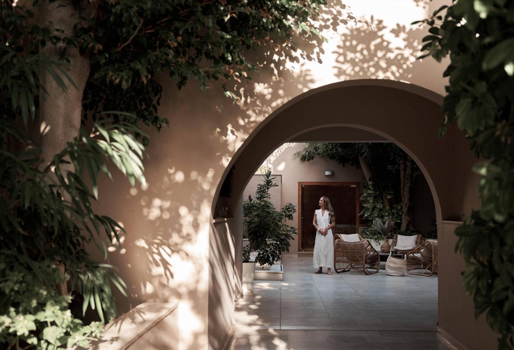 Troulis Apart-Hotel Bali  Dış mekan fotoğraf
